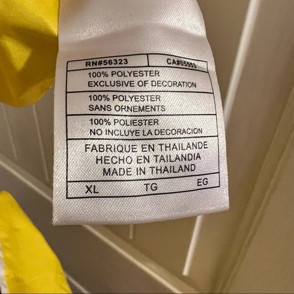 Nike swoosh half zipper windbreaker (yellow) - Picture 4 of 5